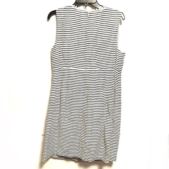 Striped dress - Picture 5 of 11